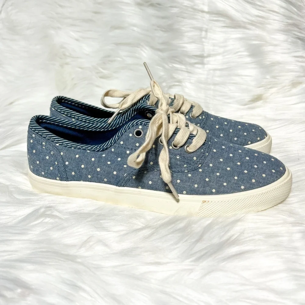 Austin Trading Co Women’s Casual Tennis Shoe (Sz 7)